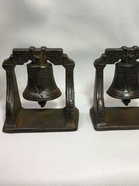Vintage American Liberty Bell Philadelphia Cast Iron Library Bookends. 1940’s ?